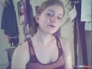 Attractive Redheaded Does Camshow Showering