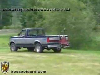 Auto truck faen maskin - mer vids www.fetishraw.com