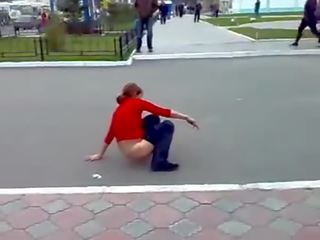 Purjus vene tüdruksõber pissimine sisse tänavad