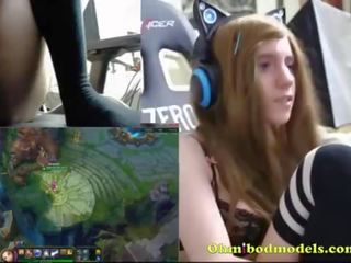 Gamergirl joacă league de legendele